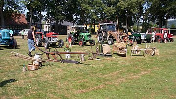 Dorffest Traktoren